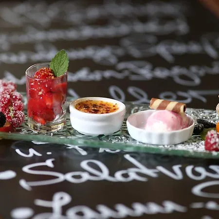 Restaurant Rebstock فندق