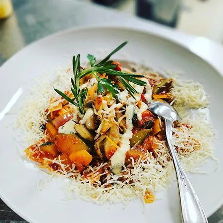 Restaurant Rebstock فندق 3*