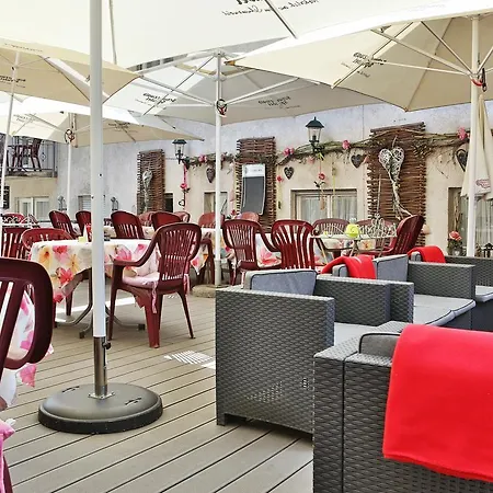 فندق Restaurant Rebstock 3*