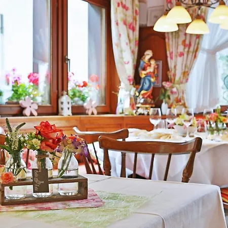 Restaurant Rebstock 3*